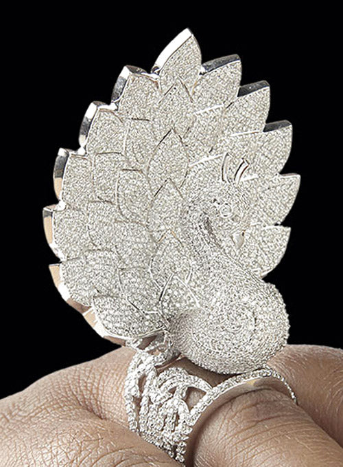 Move Over 'Tsarvena Swan,' Savio's 'Peacock Ring' Is Now The Ring With The Most Diamonds At 3,827