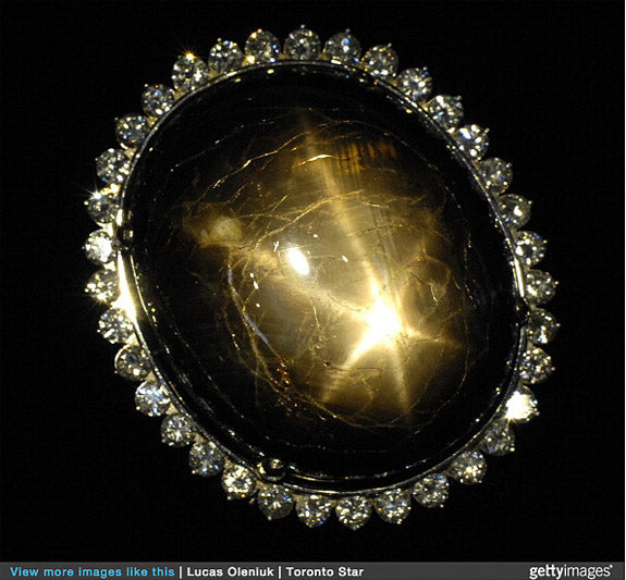 World's Largest Gem-quality Star Sapphire Served As A Dusty Doorstop For Nine Years