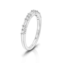 Baguette and Round Brilliant Diamond Band