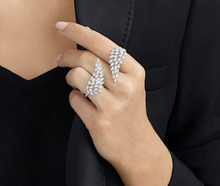 Messika Angel Between The Fingers Diamond Ring